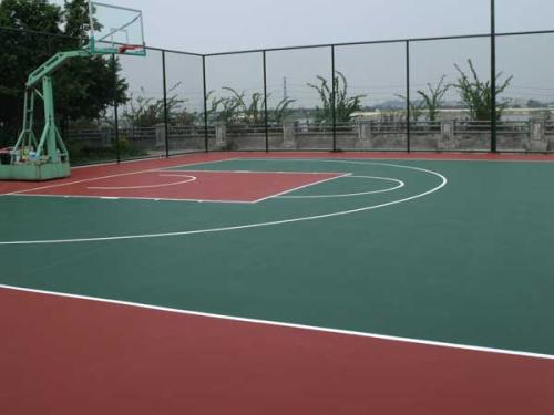 遵义贵州篮球场施工浅谈篮球场施工对地面的要求有哪些？